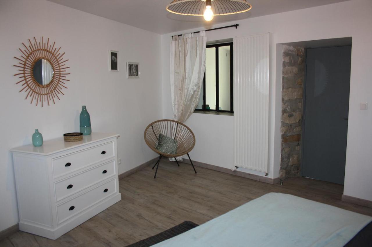 Gites De Charme A Milly-La-Foret Exterior foto